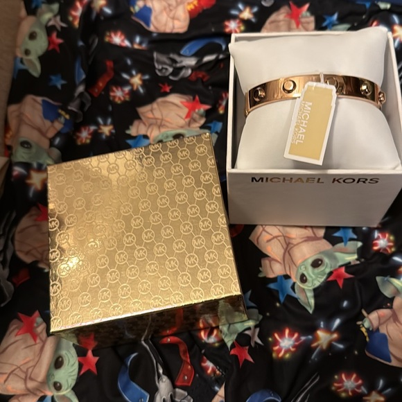 NEW MICHAEL KORS ROSE GOLD BRACELET BANGLE DIAMOND LOVE LOCK NUT BOLT CUFF BOX X - Picture 11 of 16